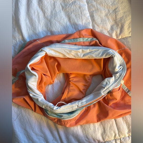 Lululemon shorts - Picture 4 of 5